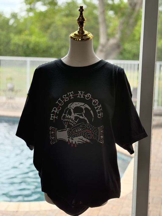 trust no one tee